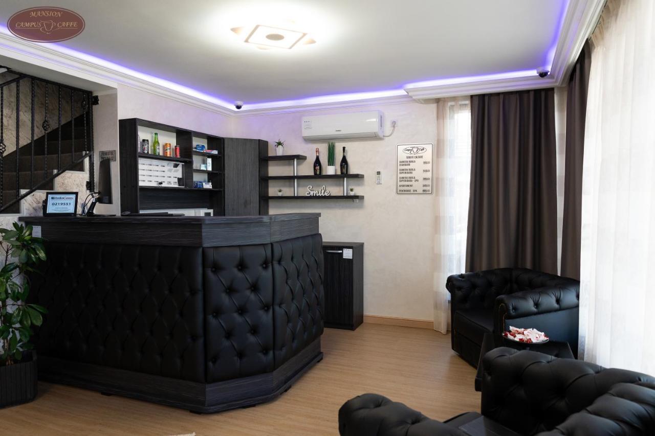 Campus Caffe Mansion Hotel บูเซา ภายนอก รูปภาพ
