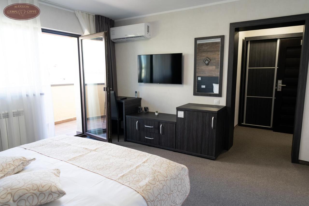 Campus Caffe Mansion Hotel บูเซา ภายนอก รูปภาพ