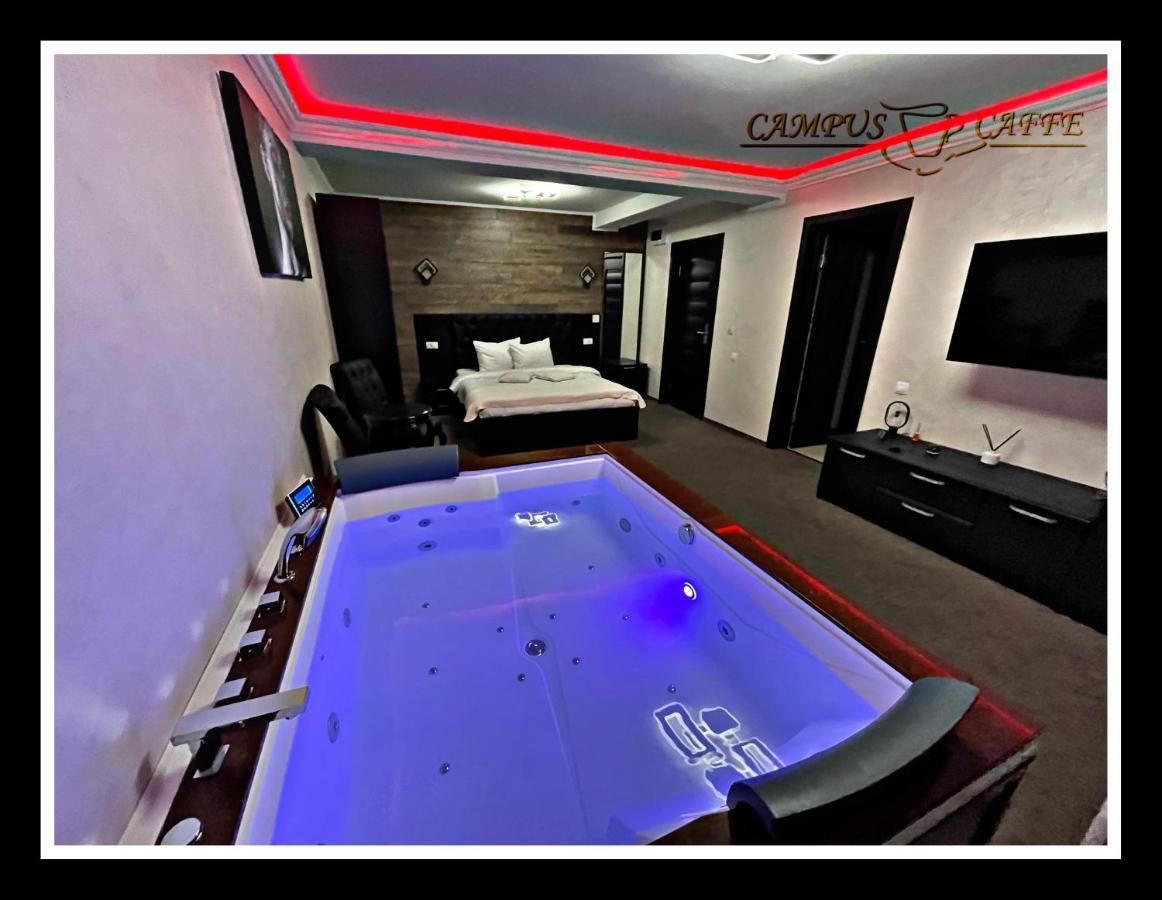 Campus Caffe Mansion Hotel บูเซา ภายนอก รูปภาพ