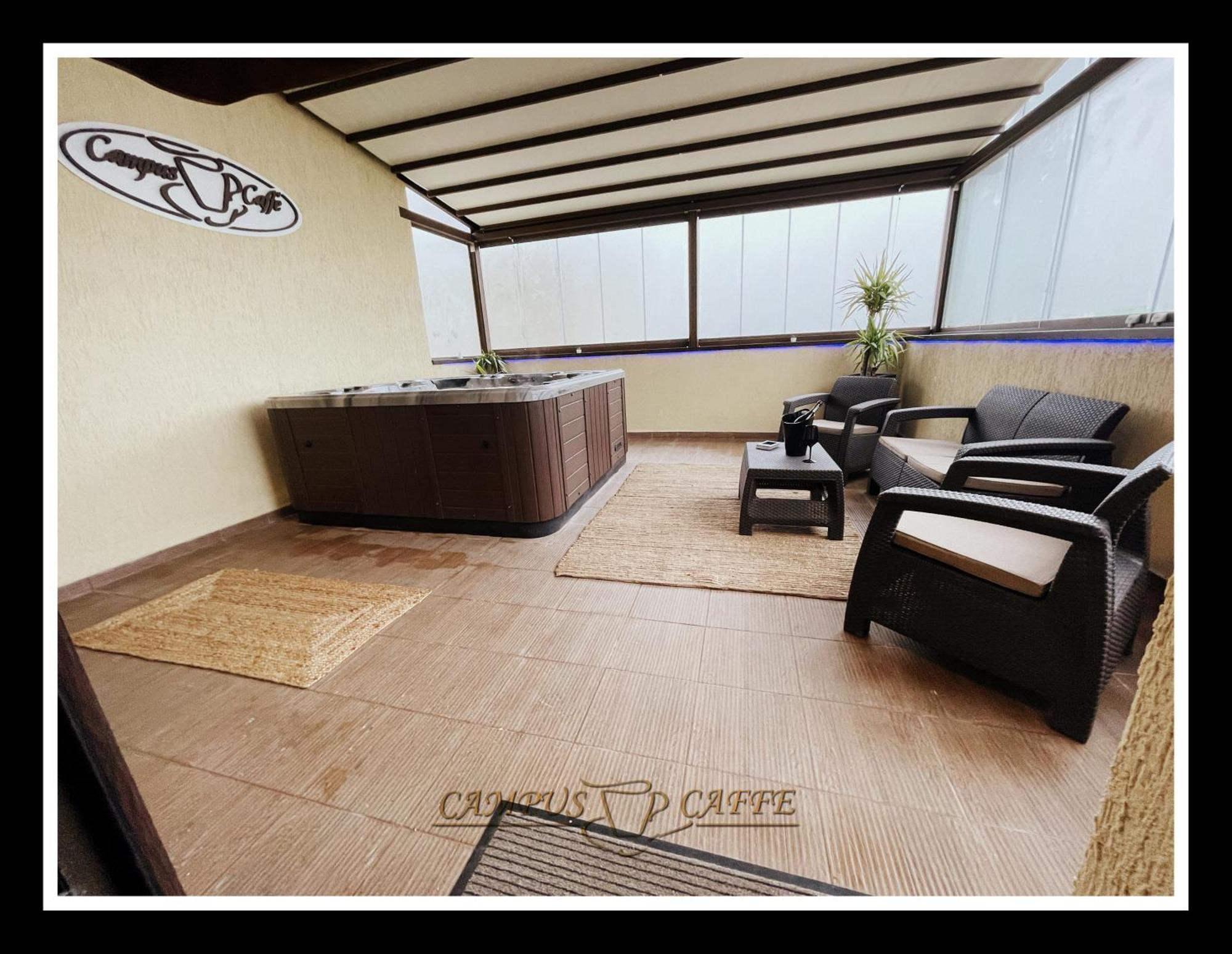 Campus Caffe Mansion Hotel บูเซา ห้อง รูปภาพ